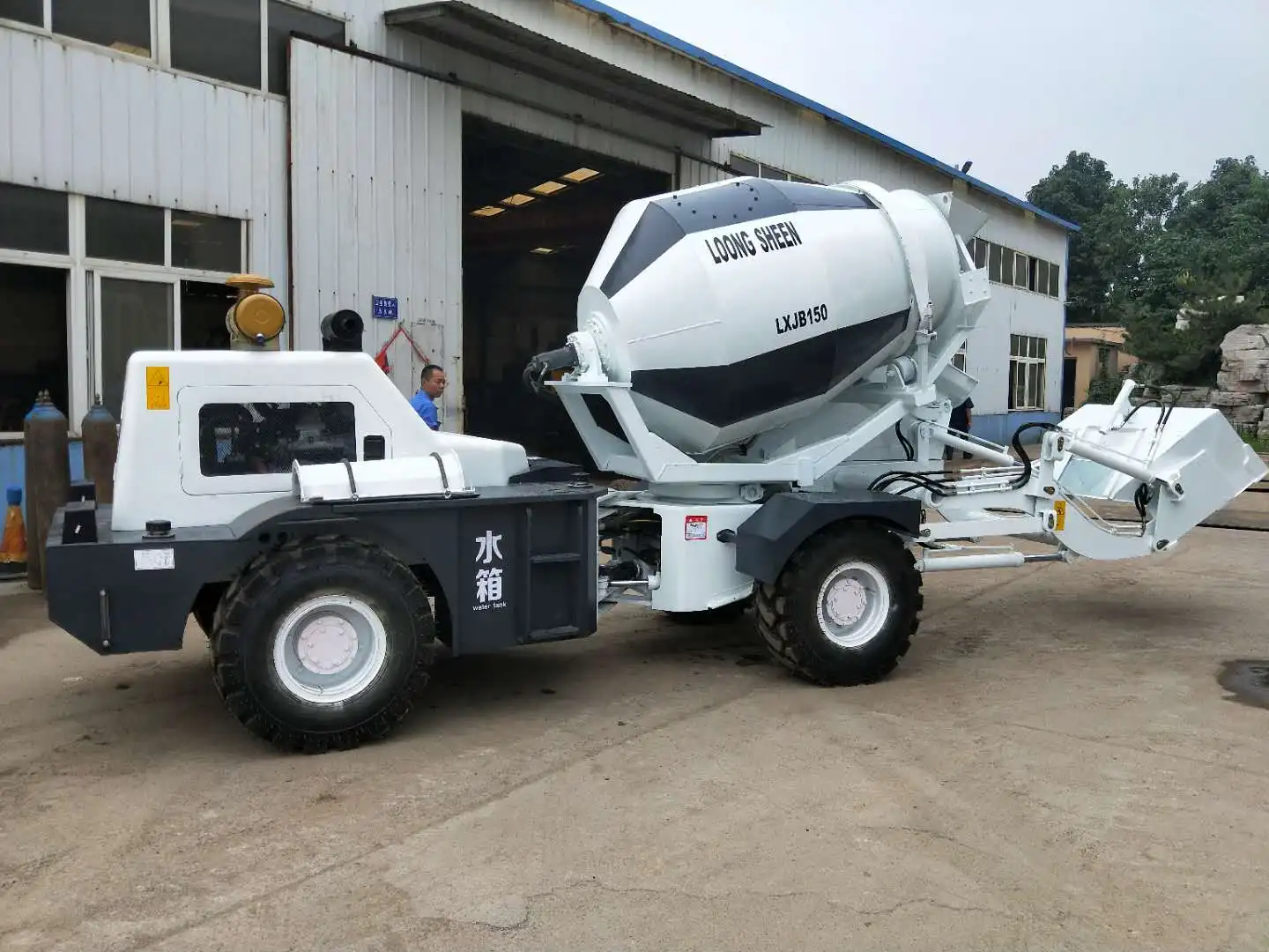 Factory Supplier 1.5 M3 Selfloading Concrete Mixer Truck Buy