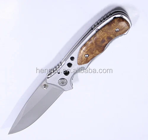 folding knives.jpg