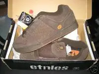 etnies size 10