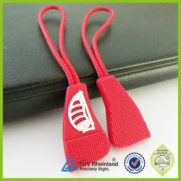 zipper pull