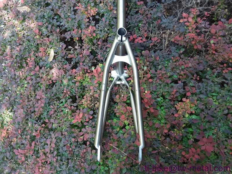 Super Light Titan Bmx Bike Frame With Integrated Head Tube Xacd In