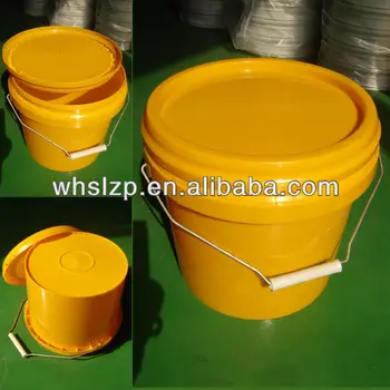 small plastic buckets with handles
