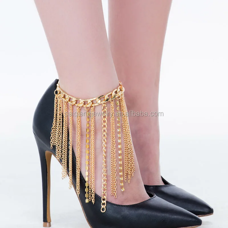 salto alto com tornozeleira