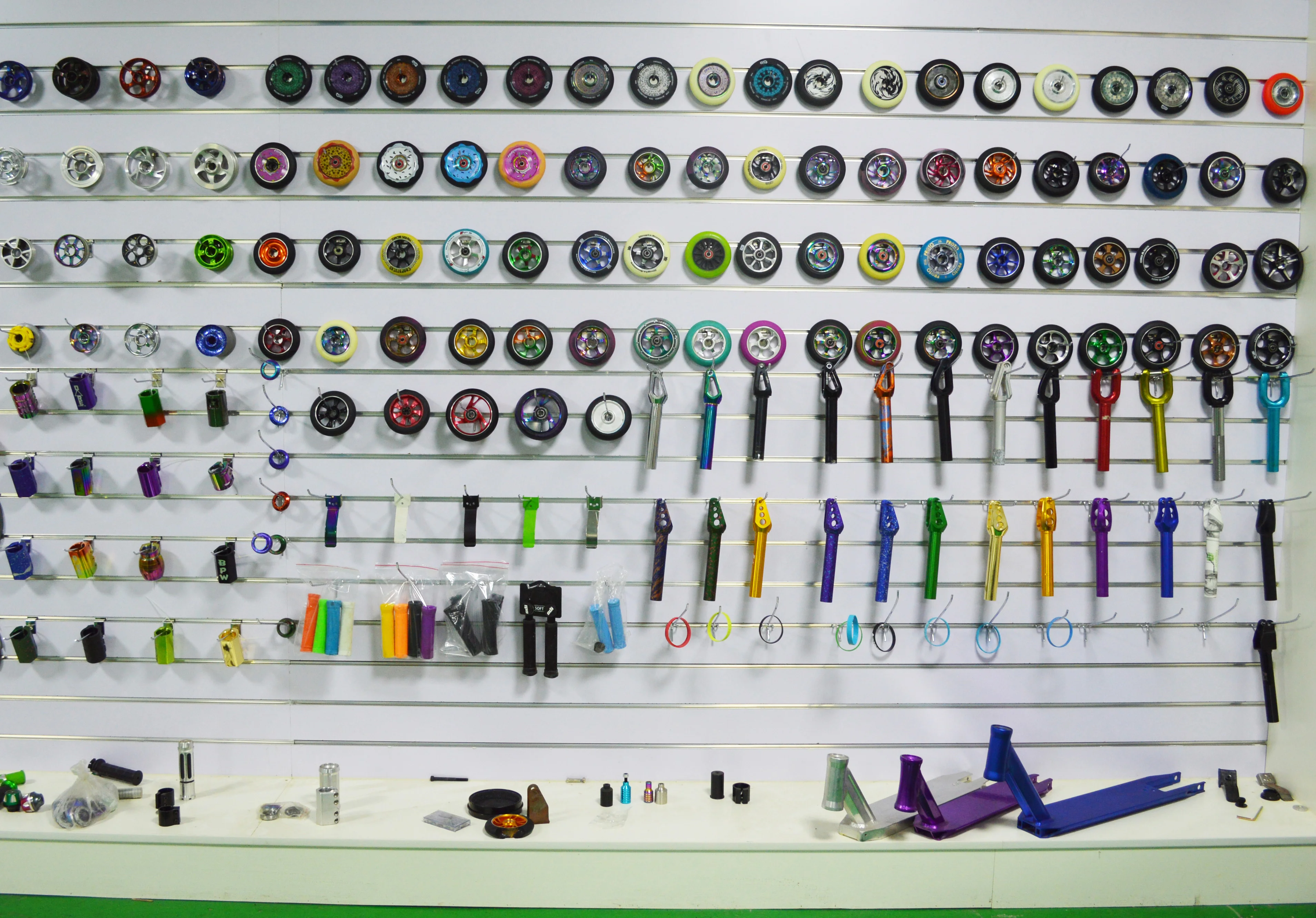 High Quality Aluminum 6061t6 Customized Color Pro Scooter Parts Stunt