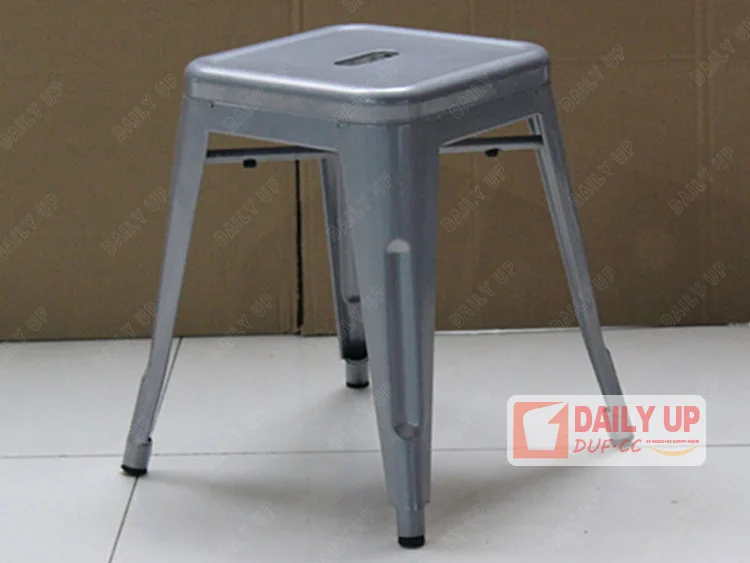 Vintage Dining Black Metal Material Chair Industrial Steel Coffee Chair Modern Stackable Wooden Seat Toli Chair Loft Furniture