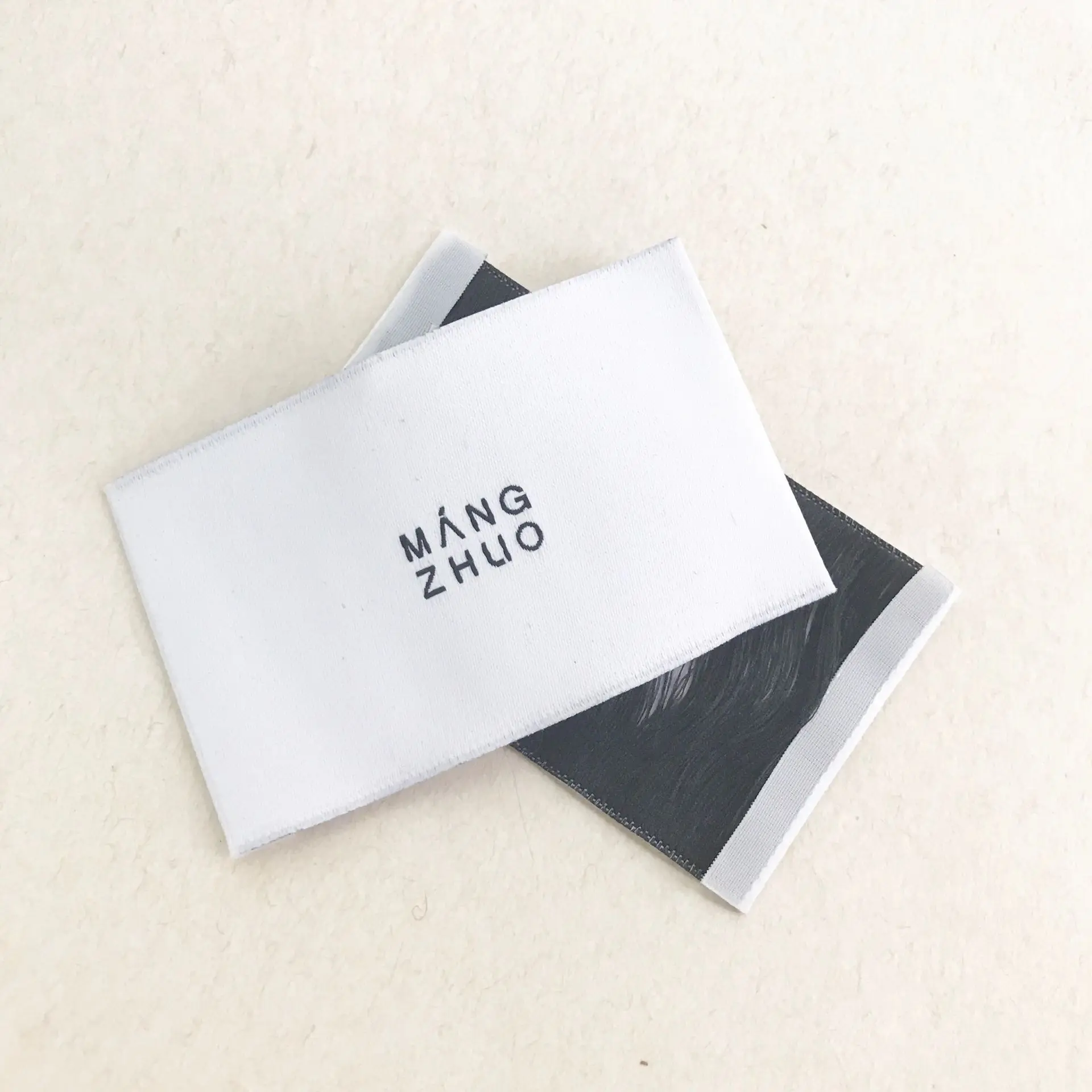Custom Quality Woven Label Supplier for Clothing 