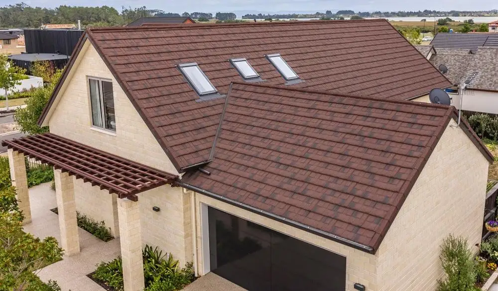 Nigeria 0.4mm Black And White Shingle Stone Coated Metal Roof Tiles