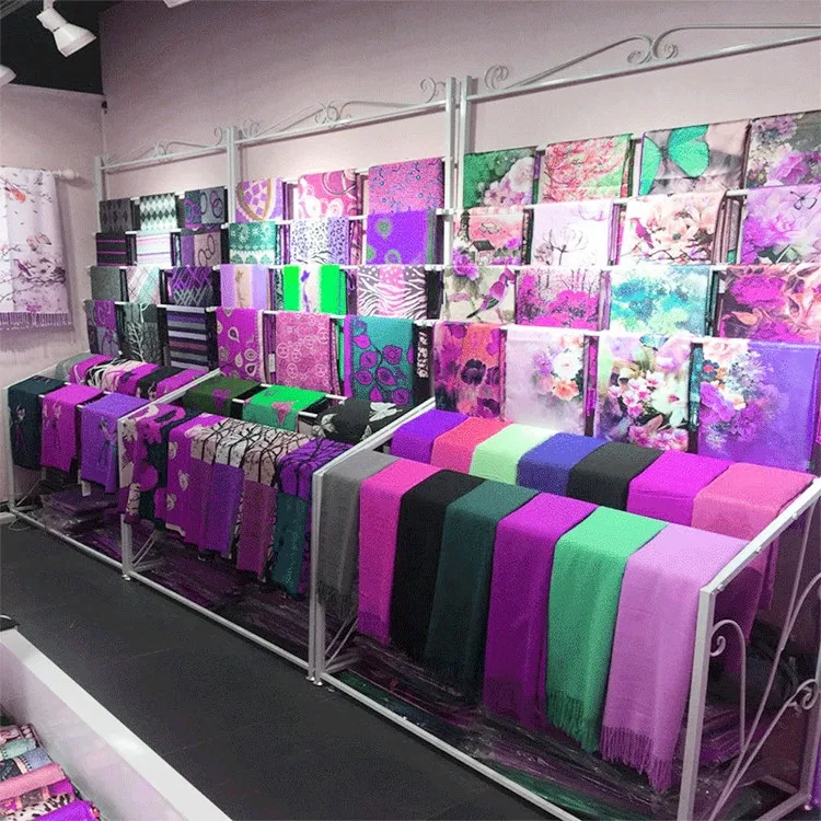 the scarf shop