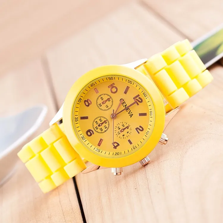 Часы желтые женские