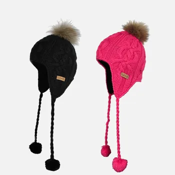 pink ski hat