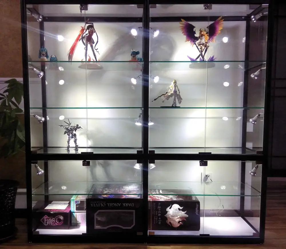 Adjustable Shelf And Lockable Glass Display Toys Display