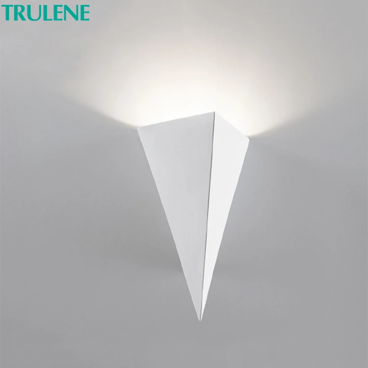 triangle led light.jpg