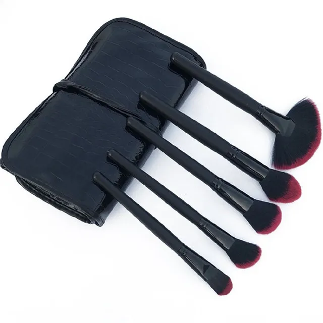 foundation brush.jpg