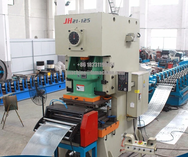 Cable tray roll forming machine with punching part