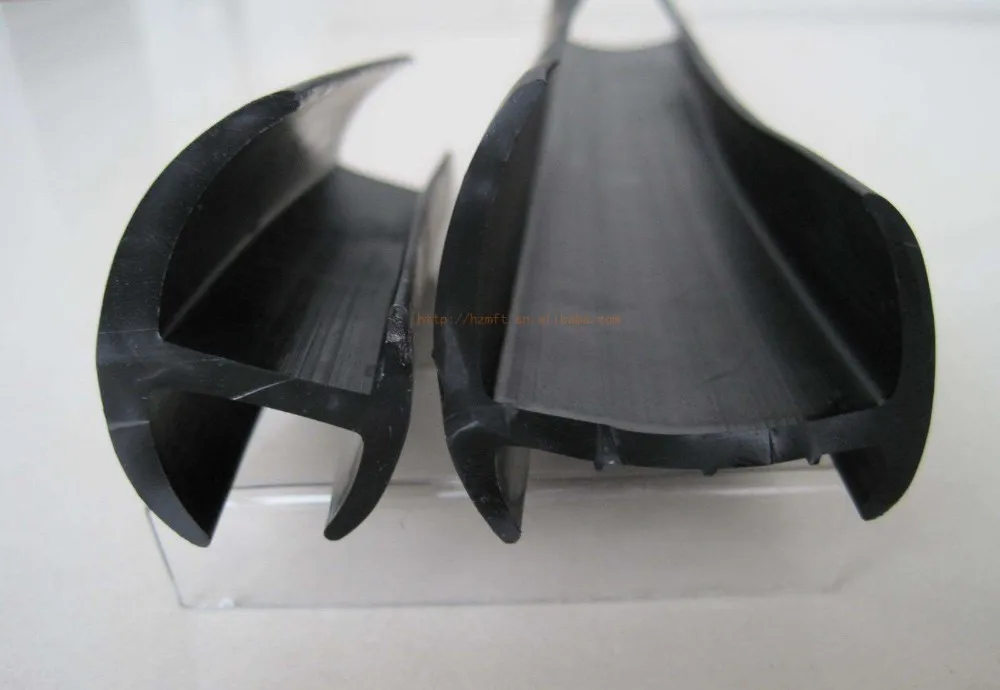 Non Toxic Shipping Container Rubber Door Seal Gasket With High Density