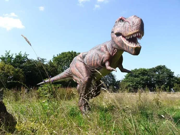 giant animatronic dinosaur