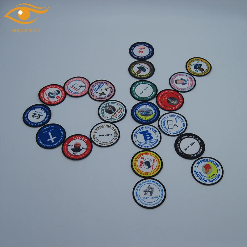 school badge 084.jpg