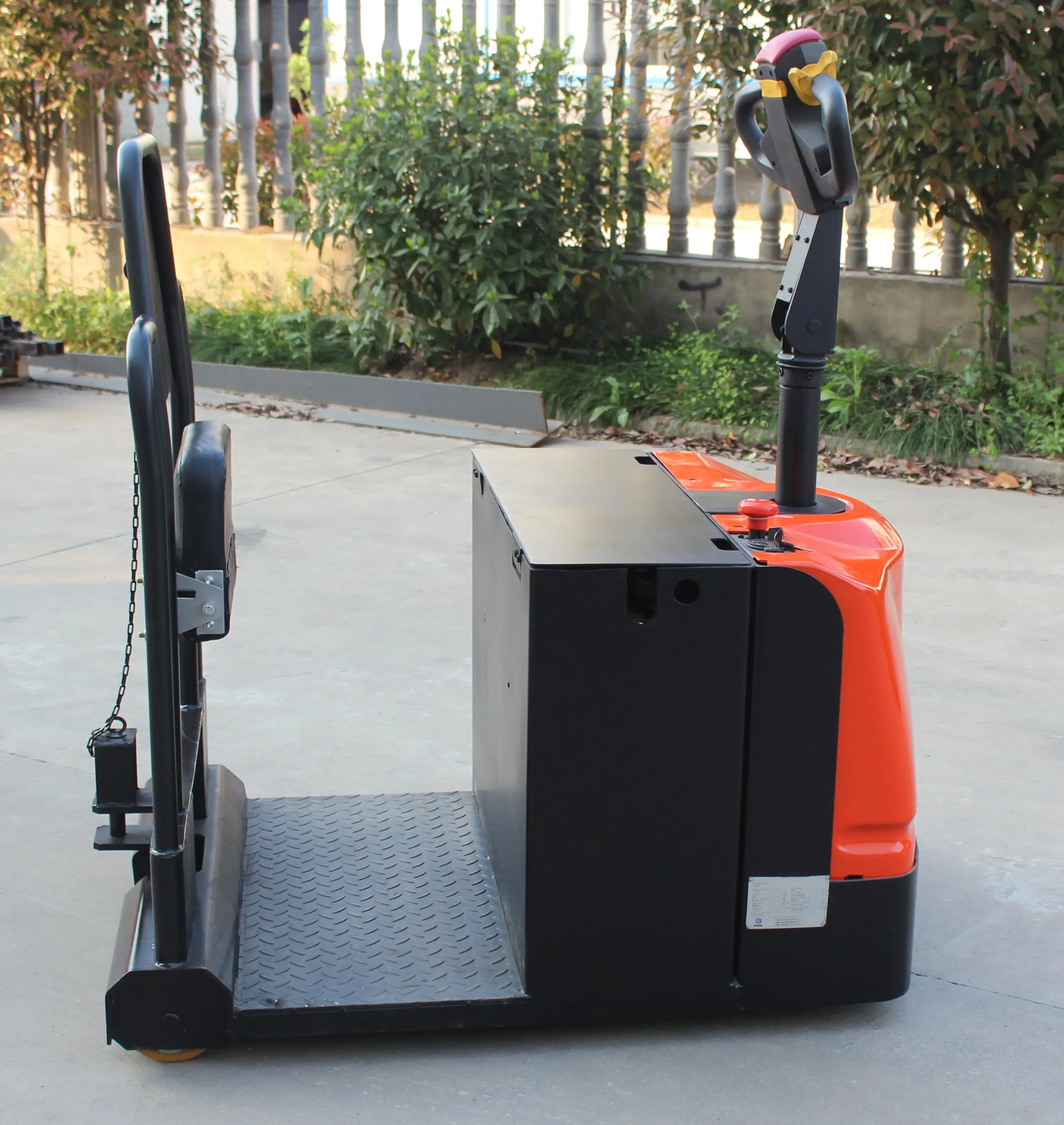3.0 ton Electric Tugger Tow Tractor 6500 lbs Capacity UK