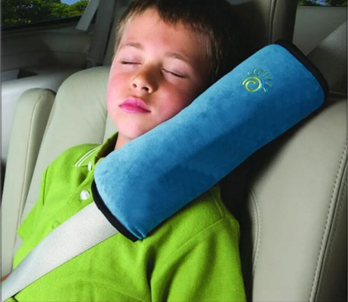 Подушка для ребенка для кресла в машину