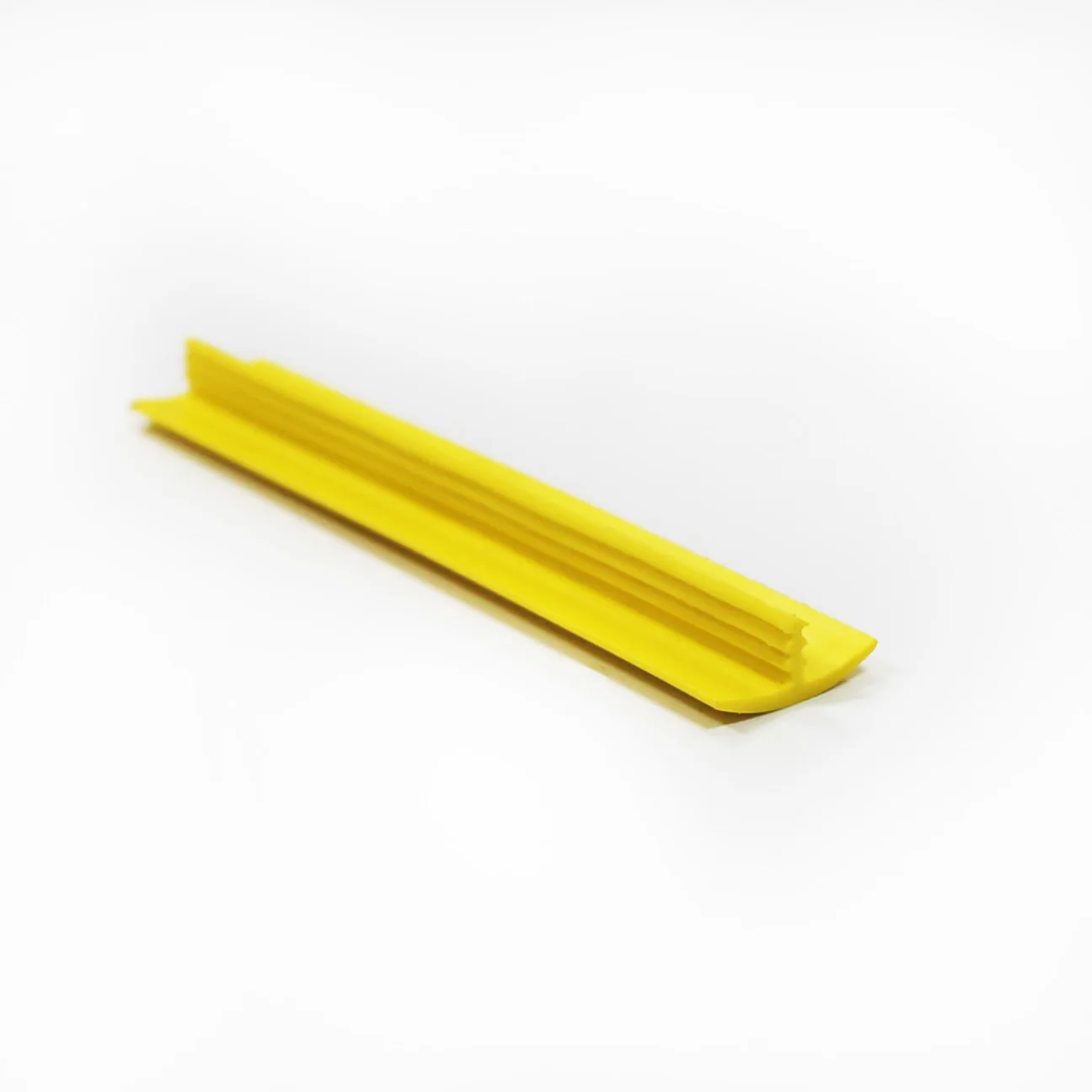 2 Yellow T molding (3)