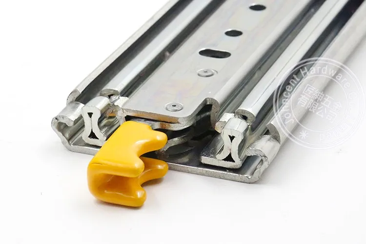 396 Lb Loading Capacity Heavy Duty Truck Slide With Locking Device