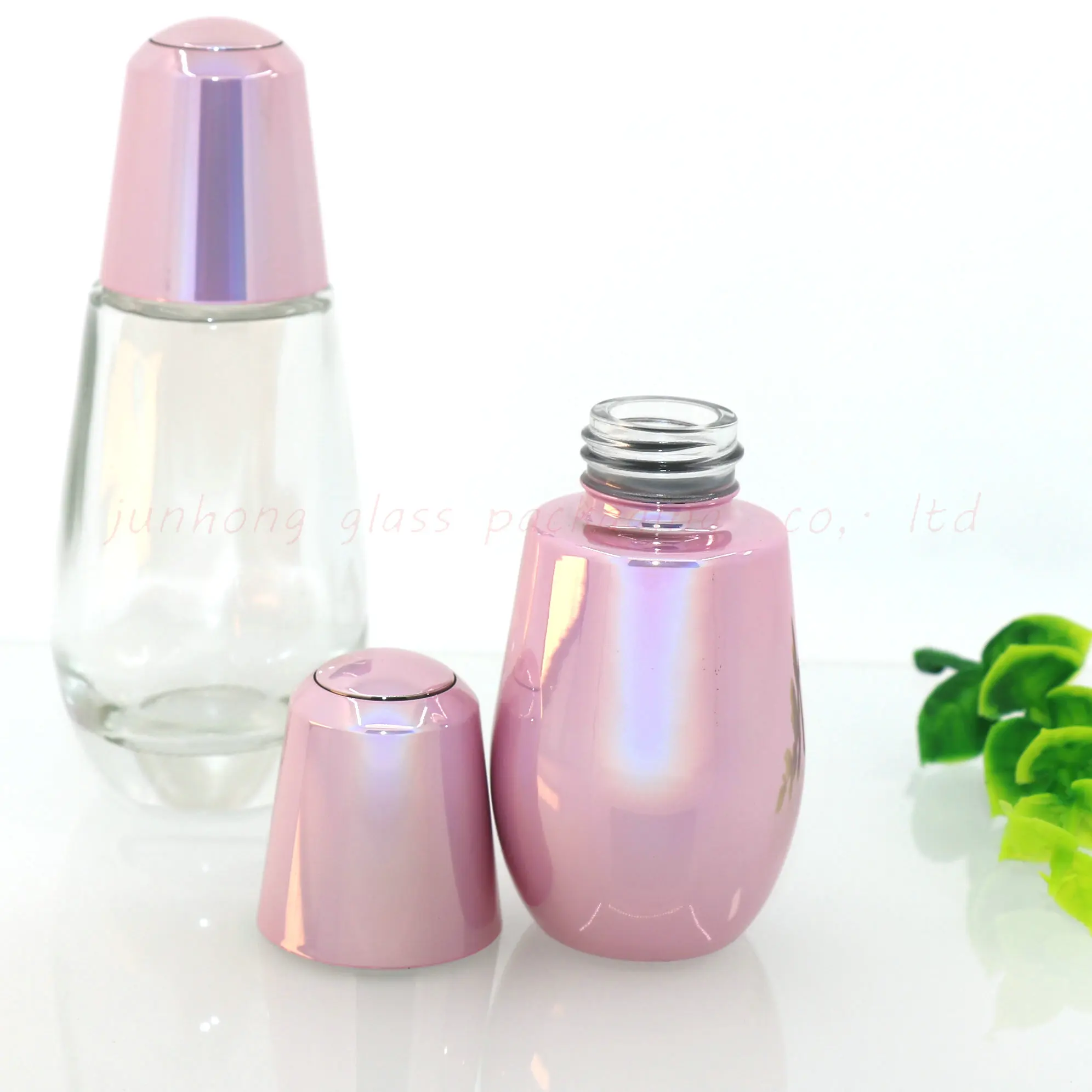 Essential Oil Packaging 15ml 30ml 50ml White Glass Serum Pump Bottles