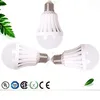 Smart emergency lamp e27 / b22 remote control rechargeable led bulb emergency light AC / DC with battery back-up