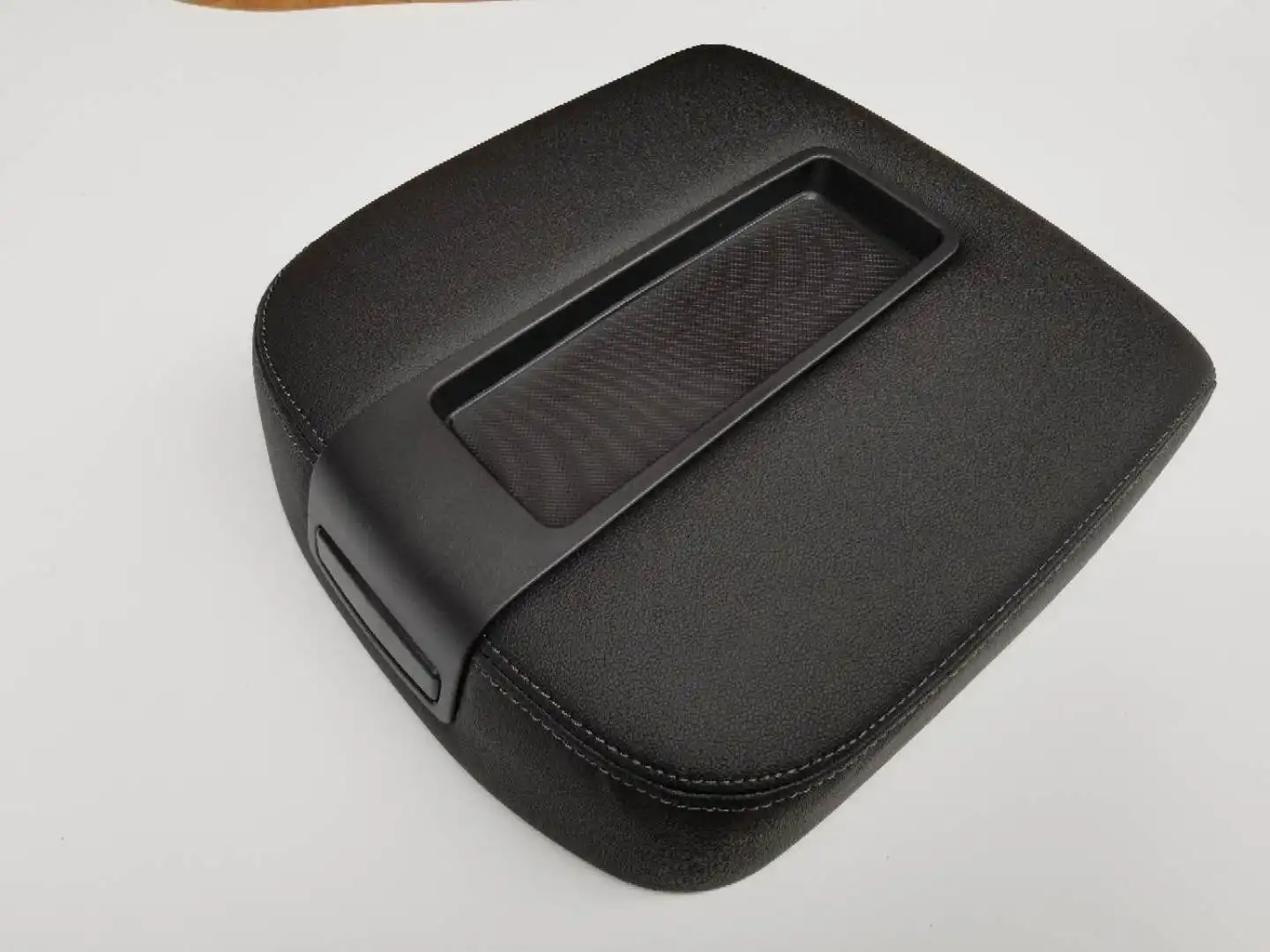 Light Gray Center Console Armrest Lid – Fits Chevy GMC Pickup Trucks 2007-2014