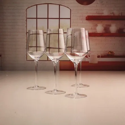 crystal wine glass with gift box packing OEM logo and pattern clear wine glass cup for wedding