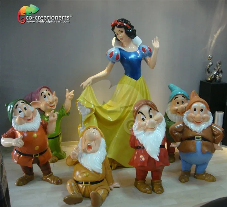 snow white and the seven dwarfs yard statues