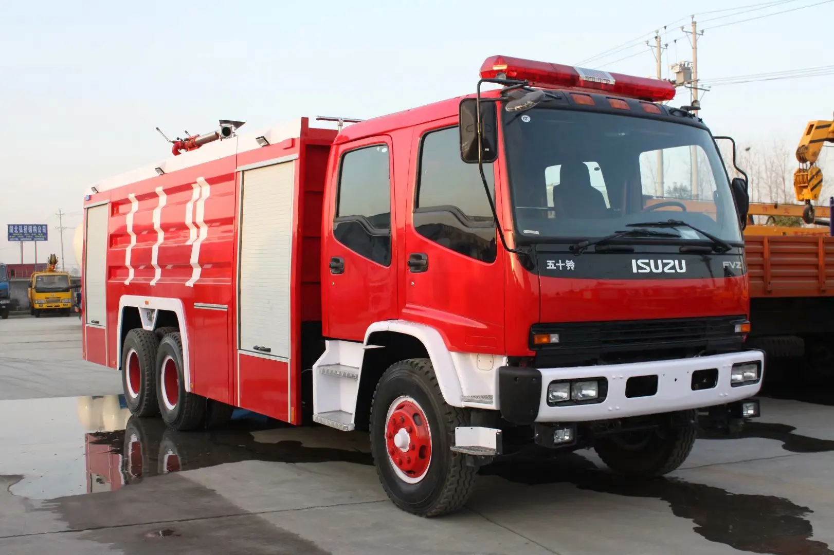 日本品牌 fvz 6x4 重型消防车机场消防车