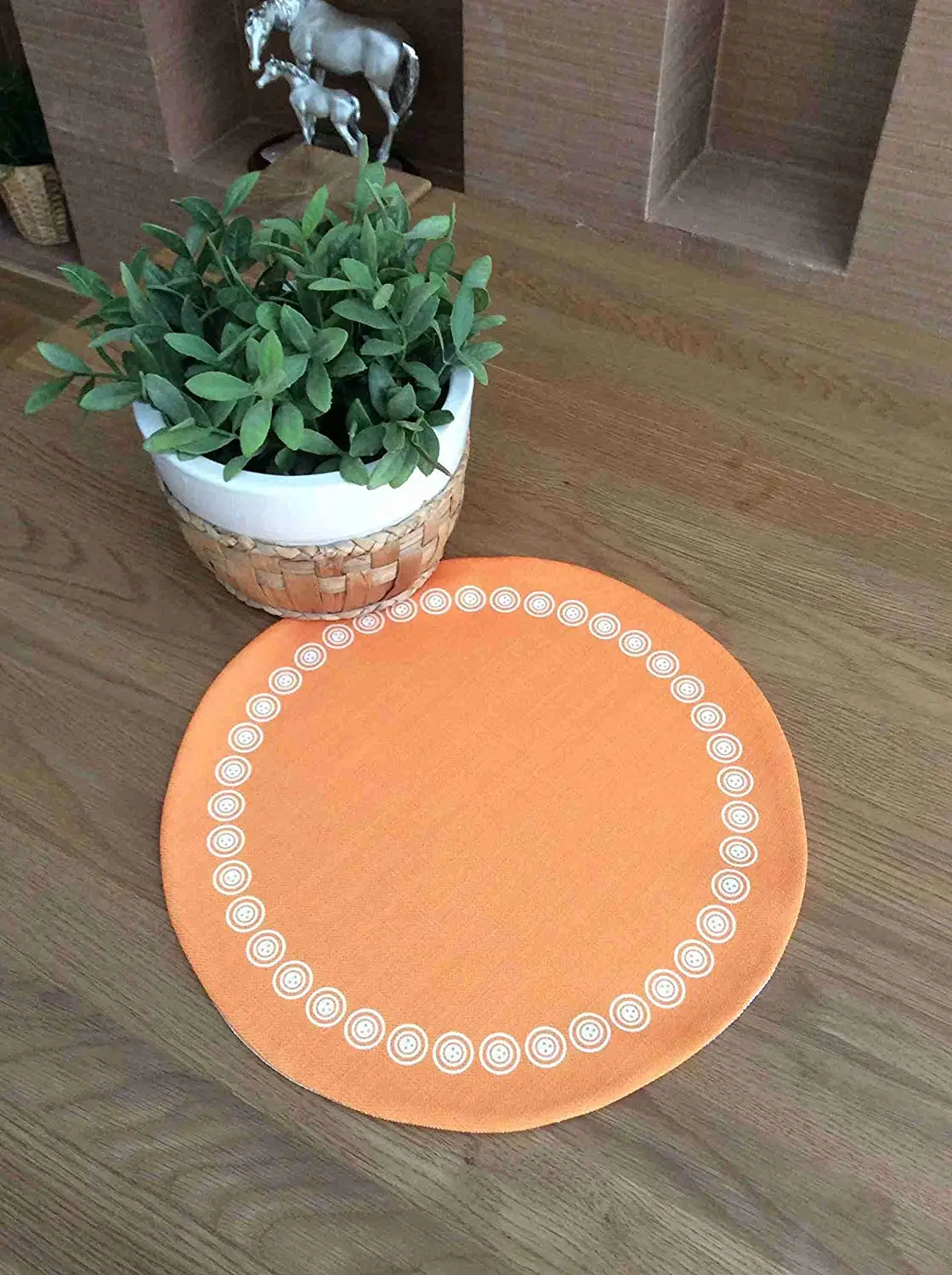 TekgulDesign Orange Placemats,%100 Polyester, Handmade, Diameter: 35cm (14”), Crease Resistant and Stain-Proof Fabric, Modern and Colorful Ultra HD Graphics.