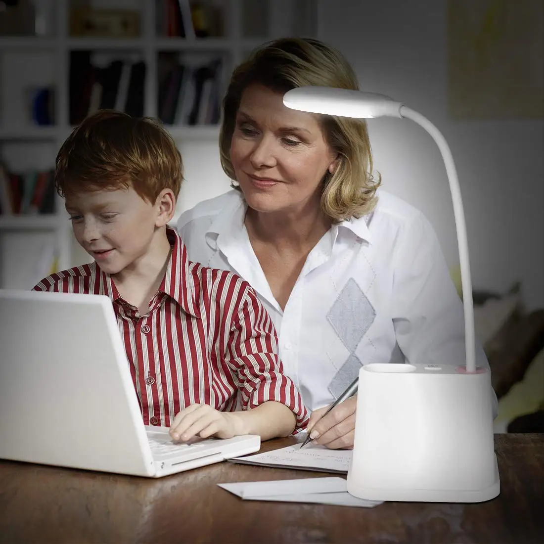 YARRAE 2018 Multifunction LED Desk Lamp with USB Charging Port and Pen Holder