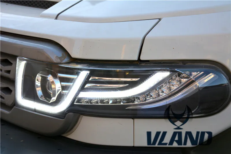 China Vland factory for FJ Cruiser Moving Signal Headlight with Grille  2007 2009 2011 2013 2015 2019 for  FJ CRUISER head lamp