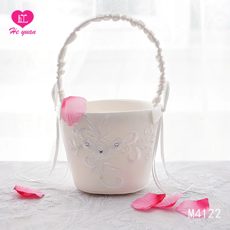 M4122 Elegant Artificial Bridal Wedding Flower Baskets With Beaded