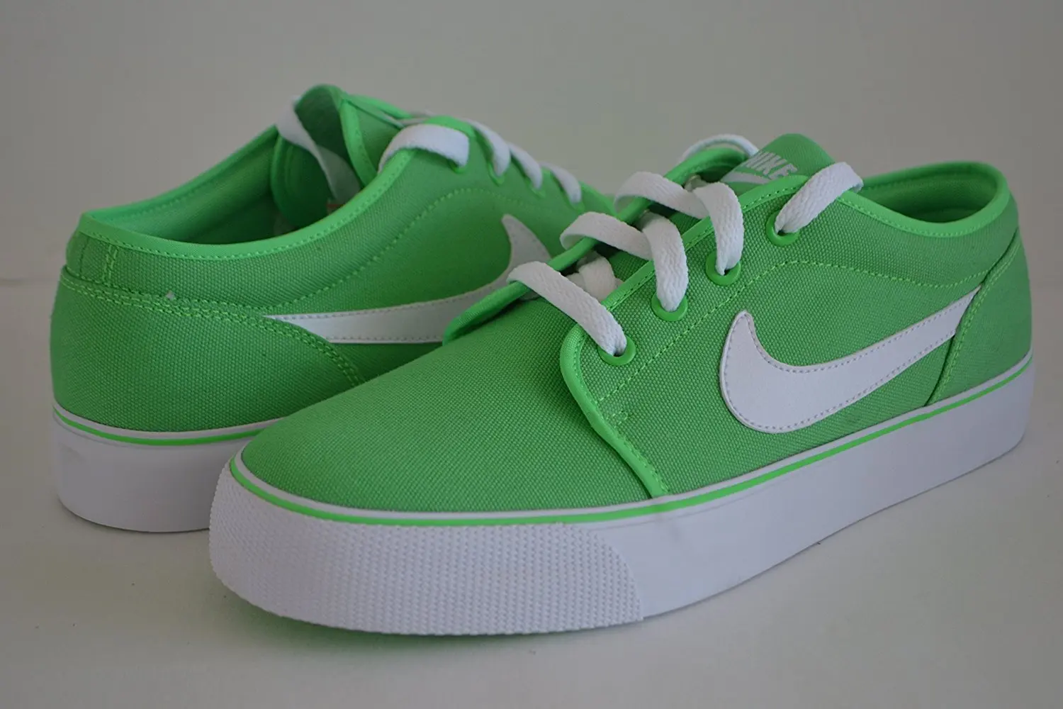 nike toki lite