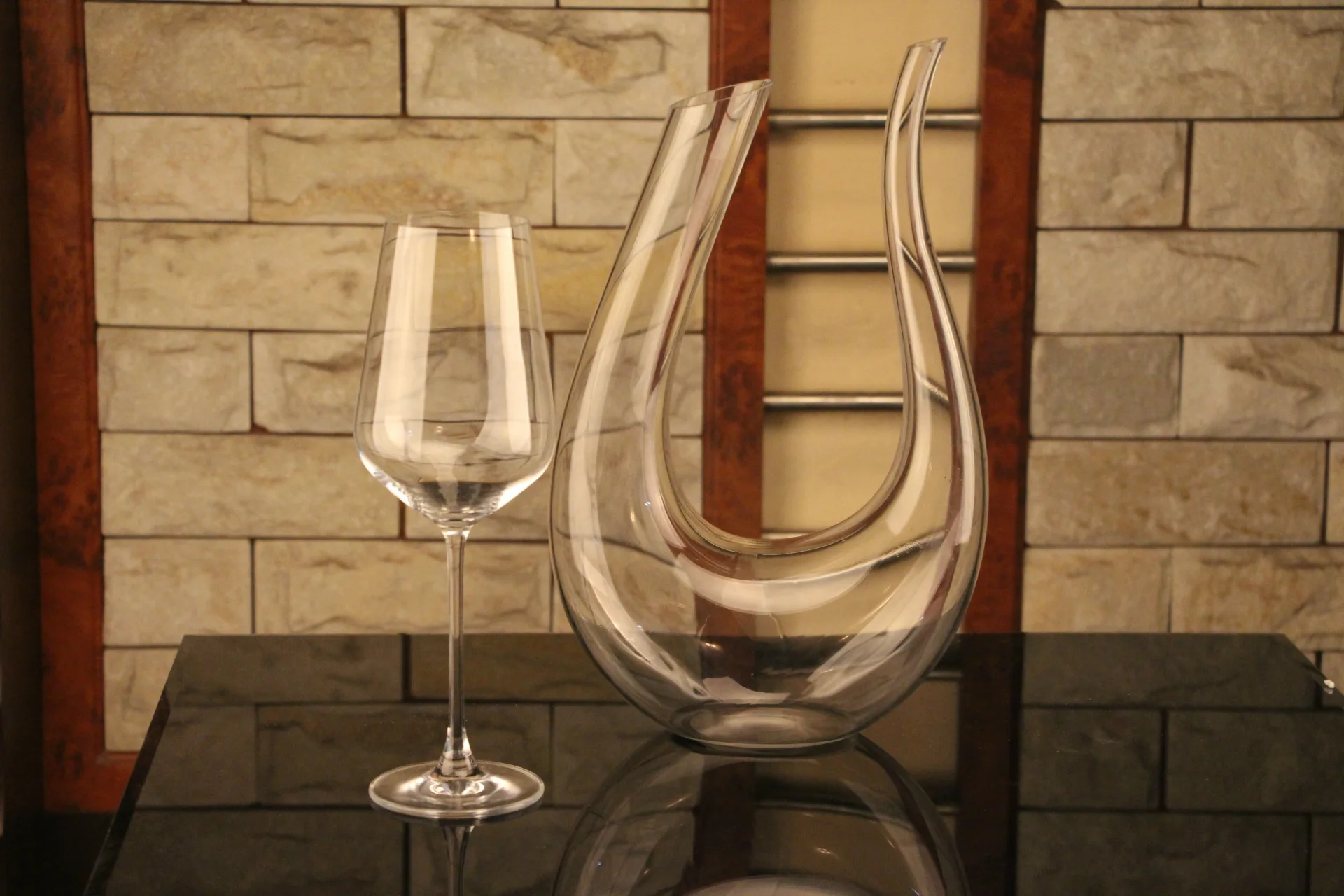 Wholesale 1500ml U Shape Wine Decanter Luxurious Crystal Red Wine