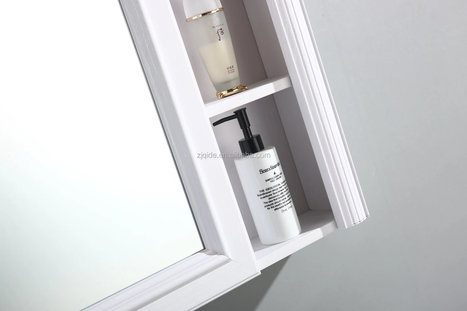 Qm9010 Cheap Modern Bathroom Furniture Set Waterproof Wpc Storage