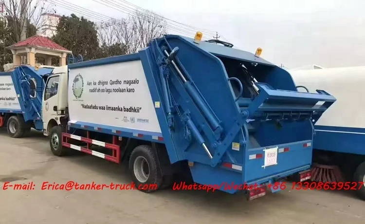 garbage trucks 02.jpg