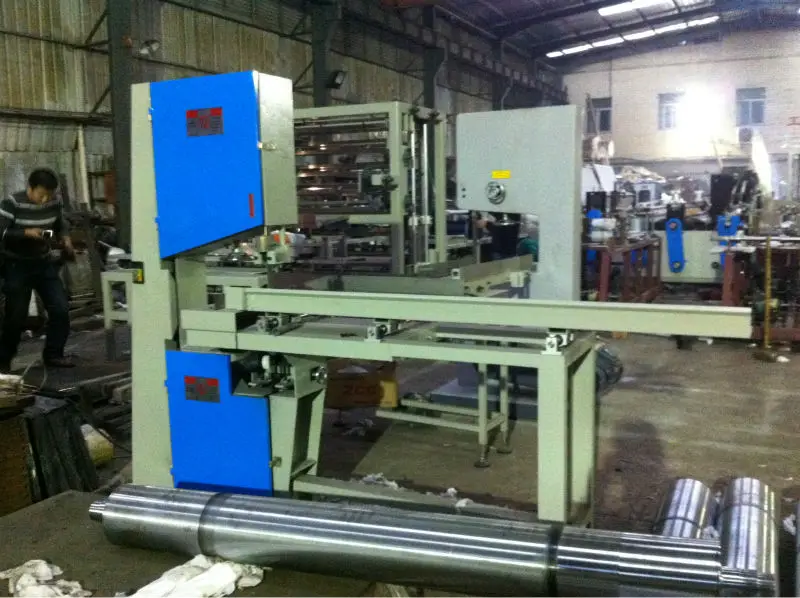 Band saw machine
