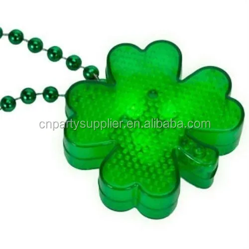 St Patricks Day Light Up Green Shamrock Necklace Buy Flashing Christmas Light Necklace 5676