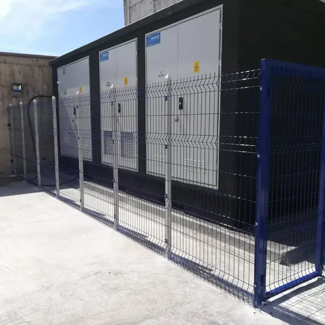 Powder coated 8 Gauge Welded Wire mesh V Guard Steel Wire Mesh Fence.jpg