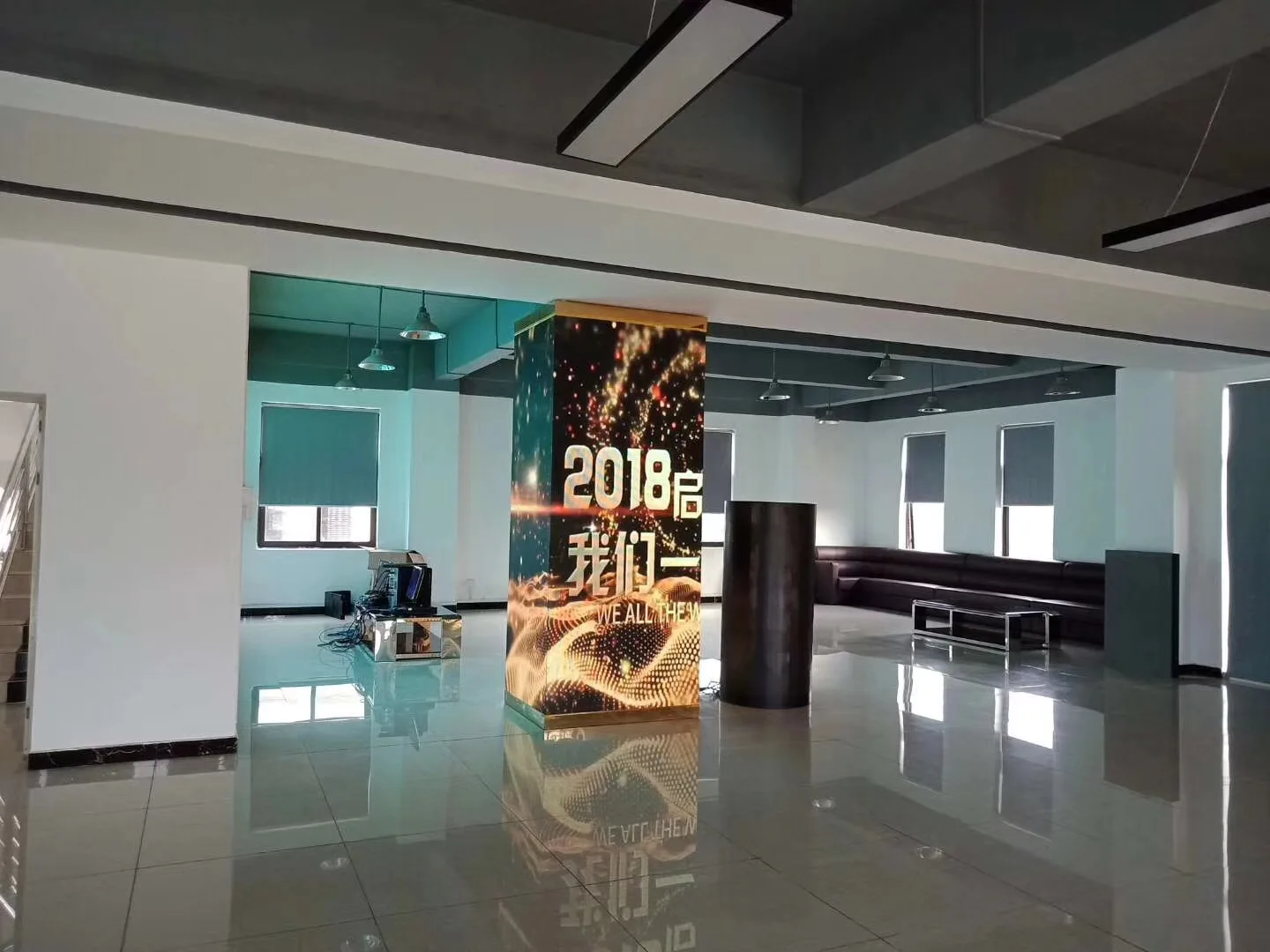  Right angle seamless LED display panels P3 p4 P5