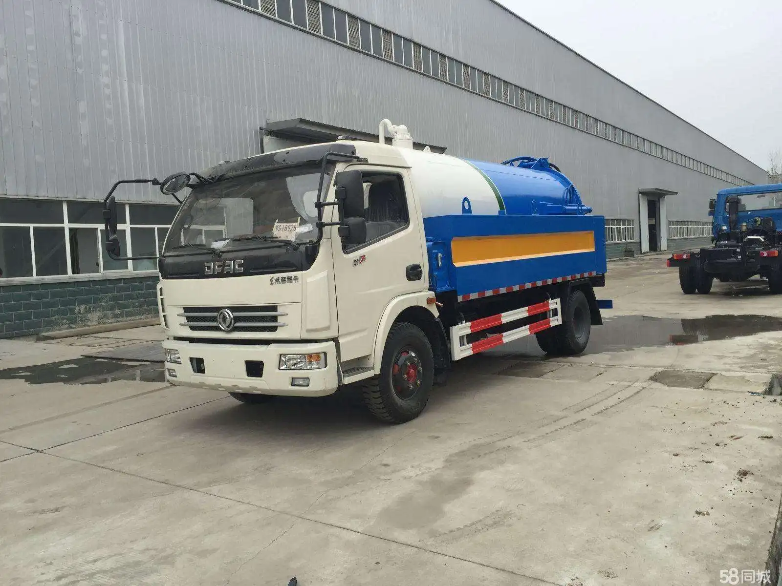 sewage & jetting truck.jpg