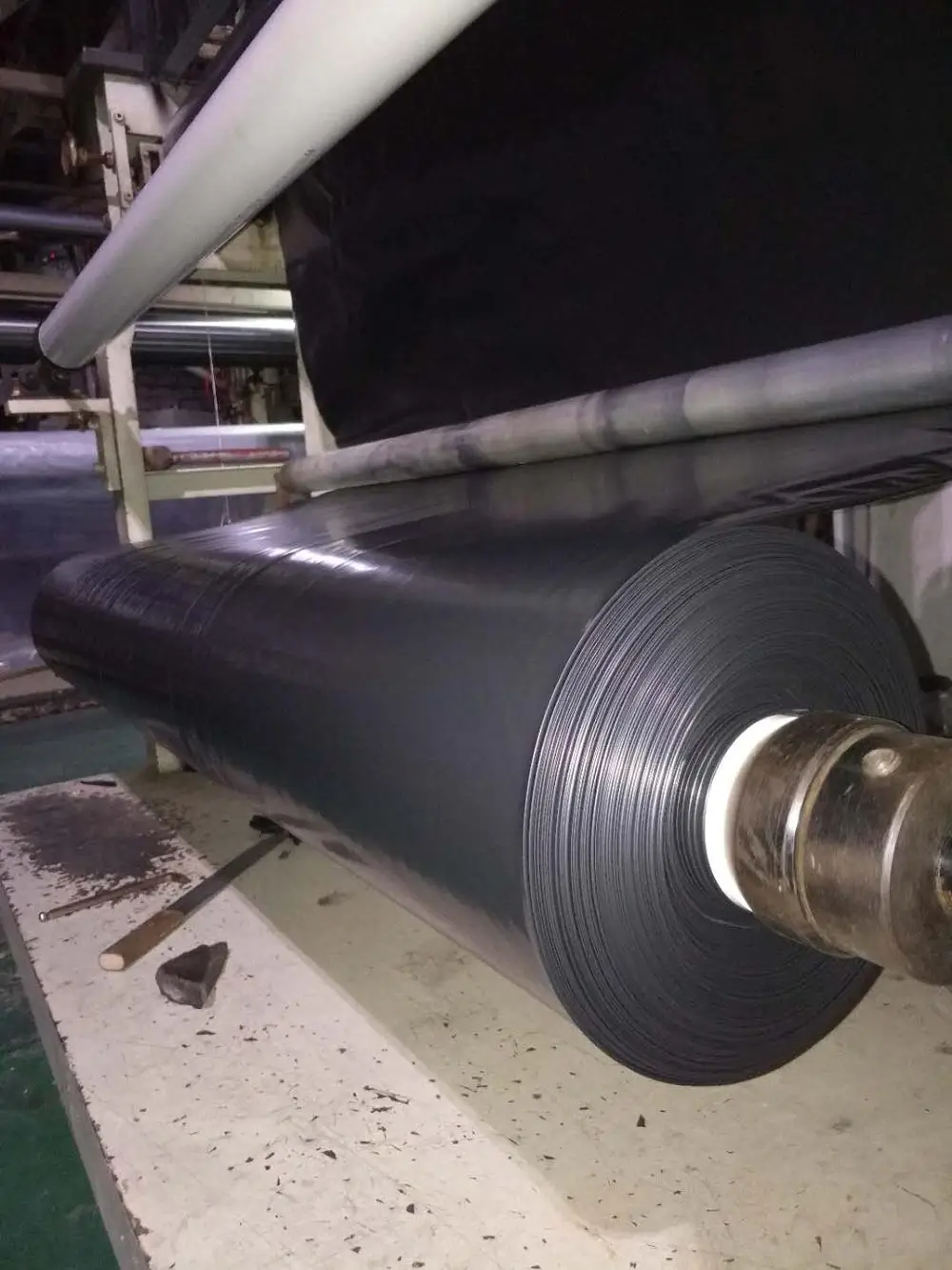 black-polyethylene-sheeting-plastic-made-of-recycled-pe-building-grade