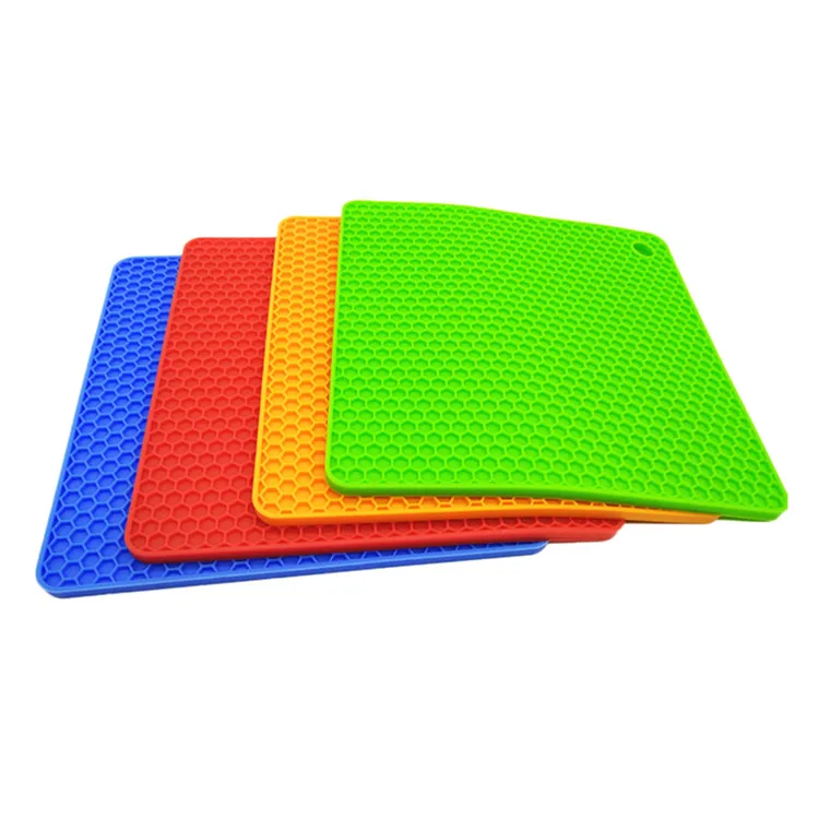 Heat Resistant Square Silicone Pot Holders,Universal Kitchen Trivet Mat