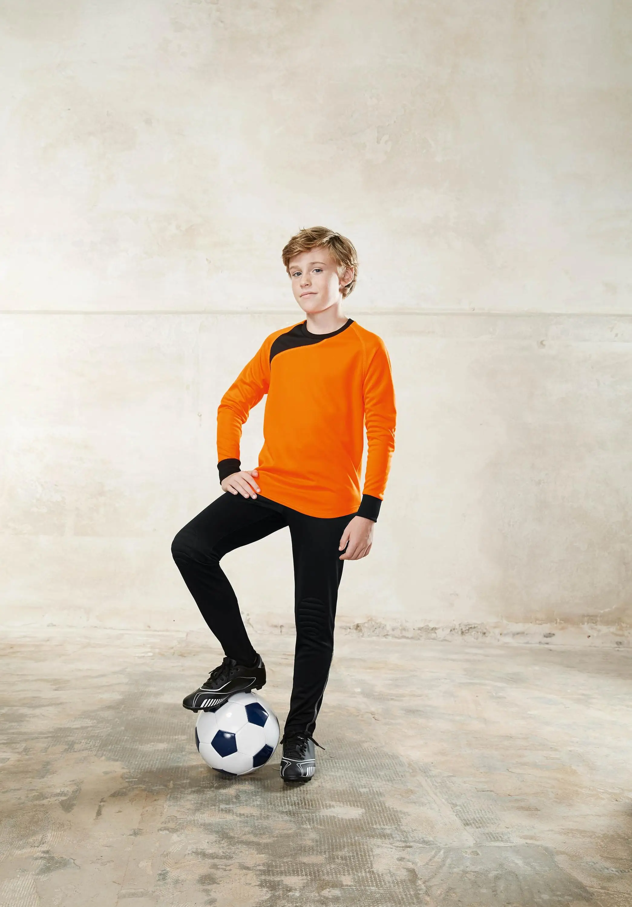 goalkeeper jersey (3).jpg