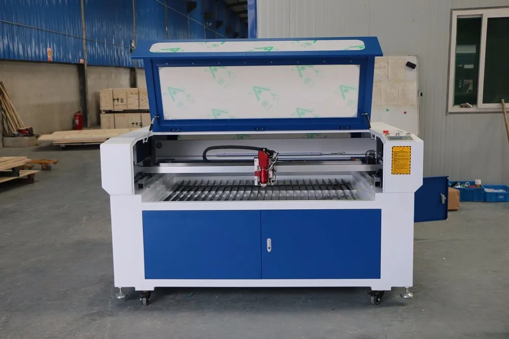 Thin Metal Laser Cutting Machine / Wood Laser Cutters 150w / Universal