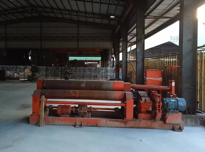Excavator Tilt Bucket with 2 pcs Cylinder Design and +/-45 Degree Tilt for 0.97cum Capacity