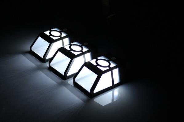 solar garden light (1).jpg